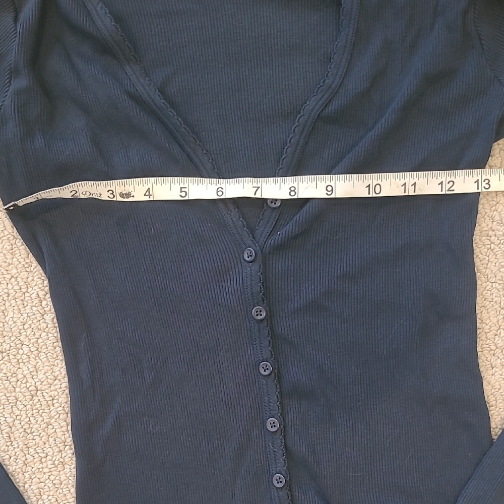 Brandy Melville | Navy Ribbed Top - Picture 4 of 8